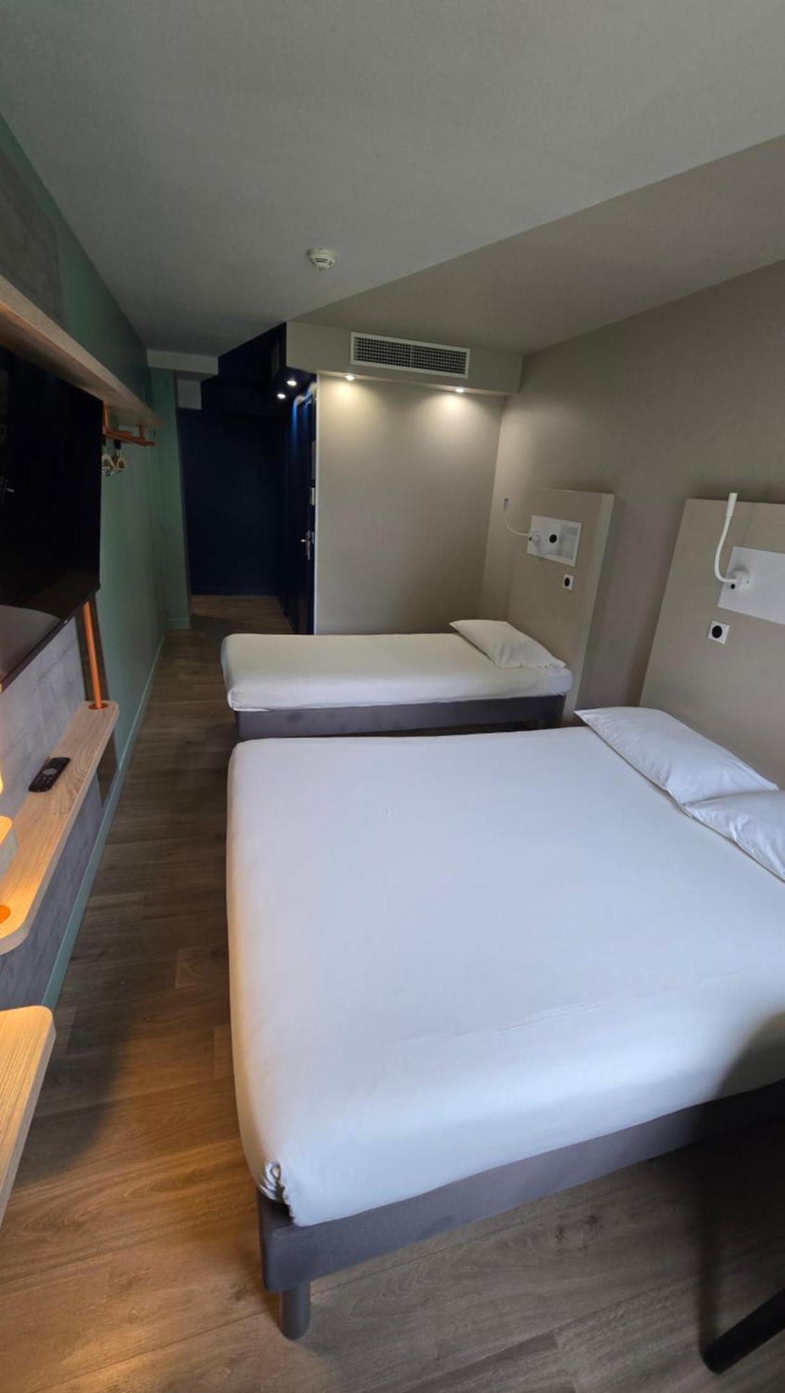 Ibis Budget Goussainville Charles De Gaulle Exterior photo